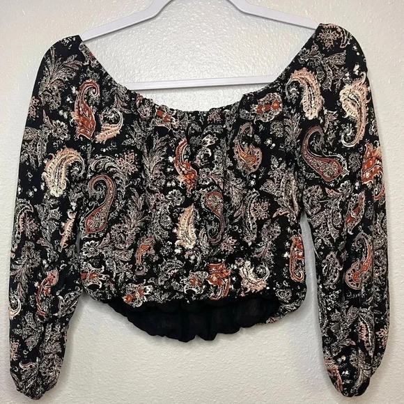 ☀️Windsor Free Sprit Off Shoulder Paisley Crop Top - Picture 8 of 9